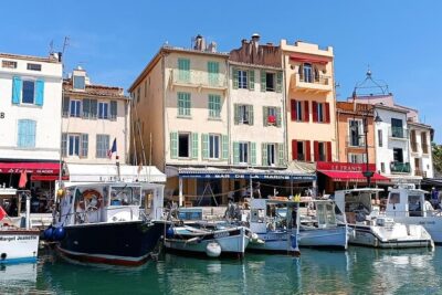 Private Tour in Aix en Provence with Wine Tasting - Driving through the Côtes de Provence area