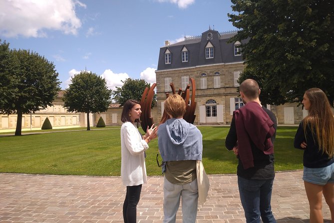 Private tour in the prestigious Médoc wine region - What the wine focus means for you