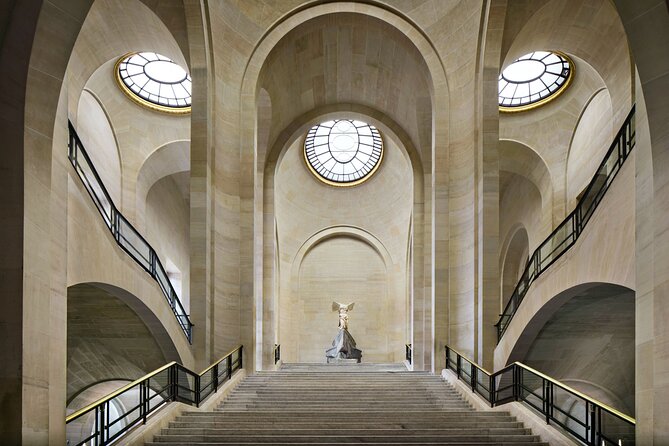 Private Tour Louvre Museum - Stop 1: the Louvre route that travels 800 years