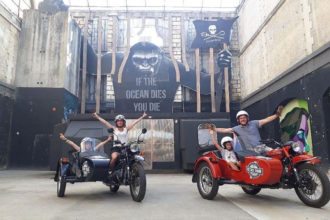 Private Tour of Bordeaux in a Sidecar 1h30 - From Porte Cailhau to Rue Notre-Dame: Medieval Charm in Compact Form