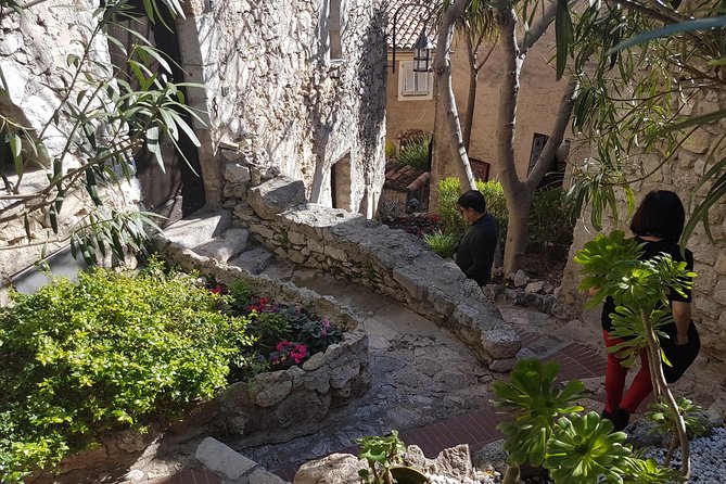 Private Tour of Nice, Monaco & Eze with a local guide - One day, four Riviera faces