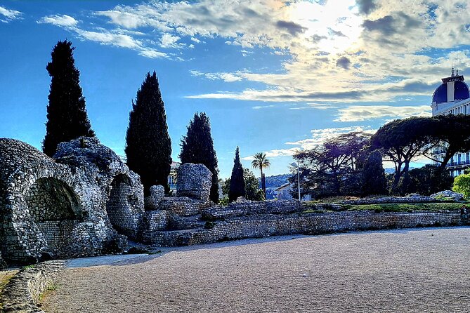 Private tour of Nice with tasting of traditional dishes - Price and Value: $781.90 for Up to 8 People