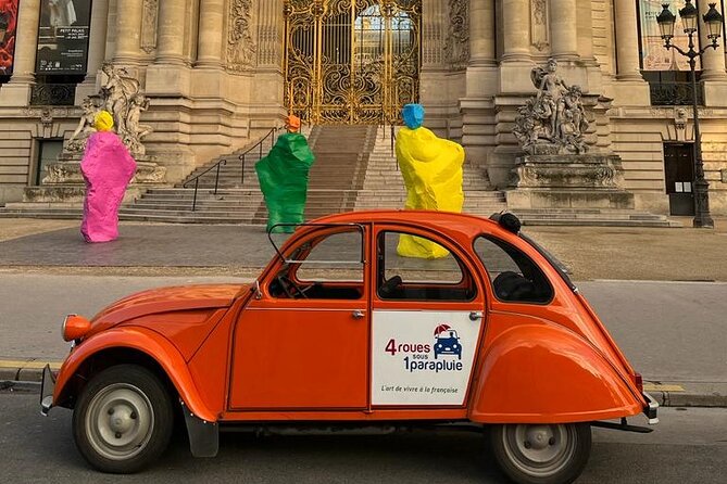 Private tour Paris 3 hours in vintage Citroën 2CV - Comfort in a 2CV: small car reality, blankets, and seat strategy