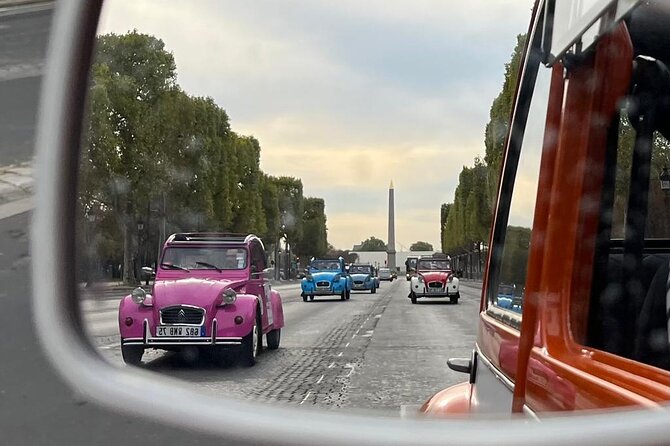 Private tour Paris Sightseeing 2 hours in Citroën 2CV - Pickup, seating, and why the 2CV size matters