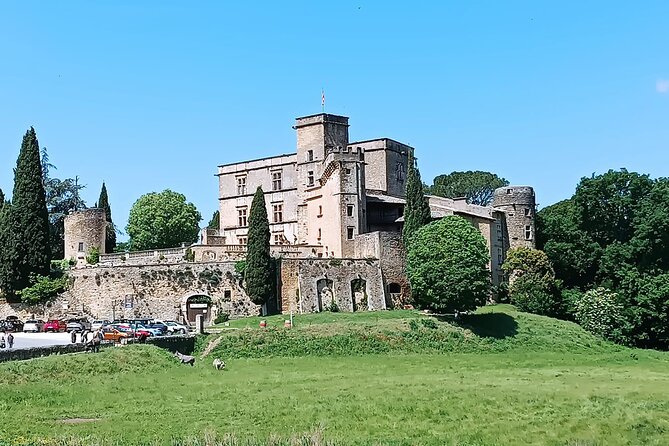 Private Tour Perched Villages of Luberon & (LAVENDER JUNE/JULY) - Lourmarin: a Renaissance-style village stop with real time to enjoy
