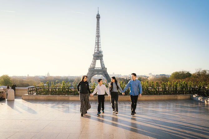 Private Tour: Personal Travel Photographer Tour in Paris - Why a private photographer works so well in Paris