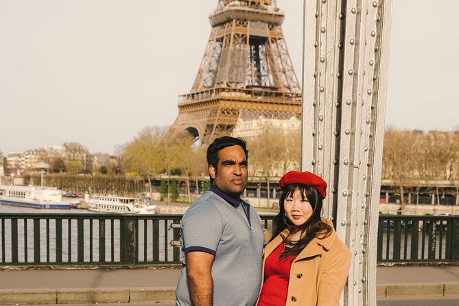Private Tour: Personal Travel Photographer Tour in Paris - Louvre Museum: a quick photographic moment, not a museum day