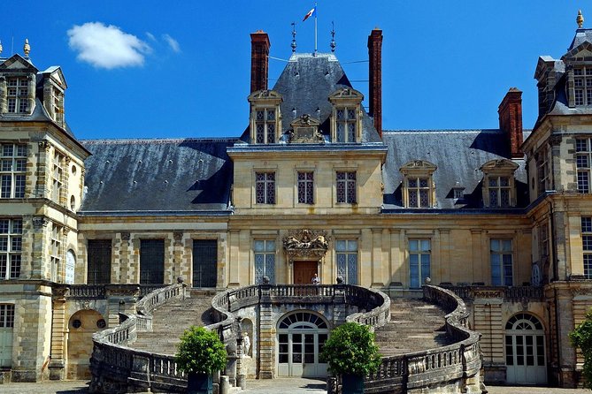 Private tour to Fontainebleau from Paris. Tickets included! - The 60-Kilometer Ride From Paris
