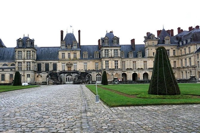 Private tour to Fontainebleau from Paris. Tickets included! - The Optional Vaux-le-Vicomte Combination