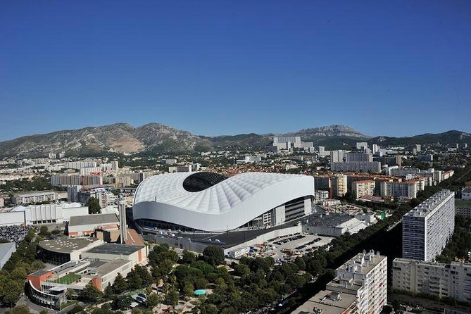 Private transfer by car: Airport from / to the City or Port of Marseille - Who should book this Marseille transfer?