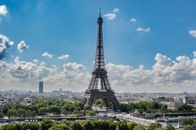 Private Transfer from CDG Charles de Gaulle Airport to Paris - The value of $186.17 for a group of eight