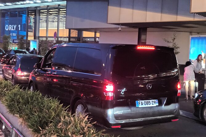 Private Transfer from Paris to CDG and Orly Airport - What you should confirm before the ride