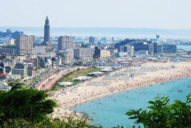 Private Transfer: Paris Airport CDG to Port of LE HAVRE in Business Car - How the airport wait service protects your schedule