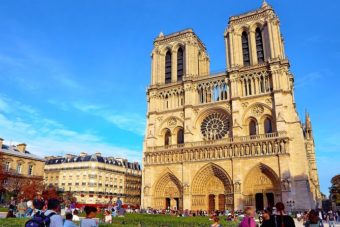 Private Transfer: Port of LE HAVRE to Paris by Luxury Van - Who will get the most from this service?