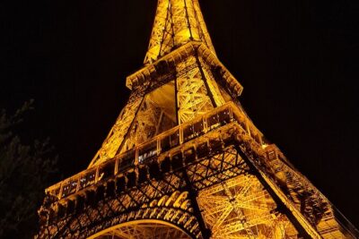 Private transfer to Reims or Epernay : one way OR 8 hours tour - Pick one city, and plan it carefully