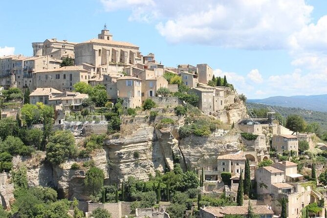 Private Transfers Provence by smart vtc - Contact before the day begins