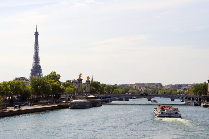 Private Wheelchair Accessible Paris Full-Day Tour with Car - Palais-Royal adds a quieter stop beside the museum