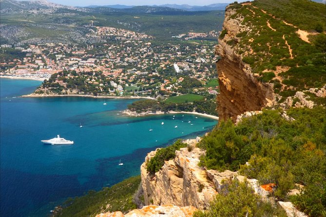Provence : Aix en Provence, Cassis and Marseille Private Tour - What private really means: your guide steers the day