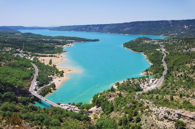 Provence and Lavender - private & Guided Full Day Tour - Lake Sainte-Croix and the Verdon setting