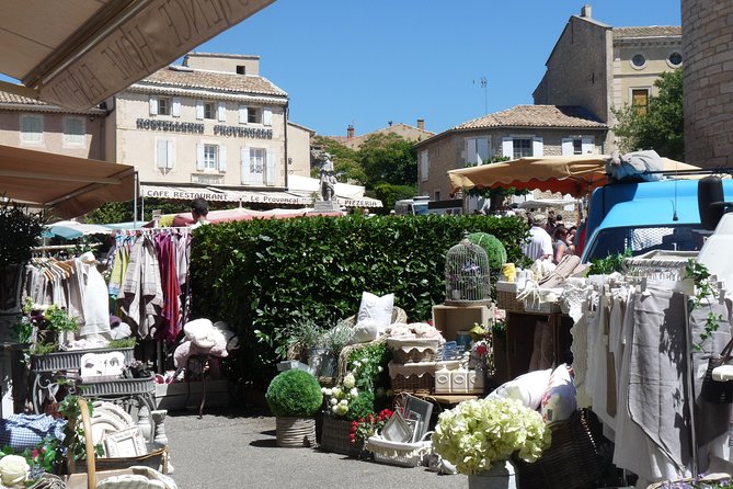 Provence Lavender Full Day Tour from Avignon - Sénanque Abbey photo stop: stunning views, limited time