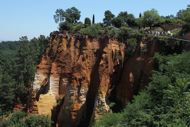 Provence Wineries and Luberon Villages Day Trip from Aix-en-Provence - Gordes: Another 60 Minutes, Another Big View