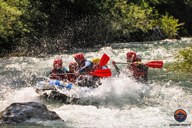 Rafting Verdon – “Explor Verdon” – Family Course - Getting ready at Haute Provence Outdoor: gear, changing rooms, and your packing list