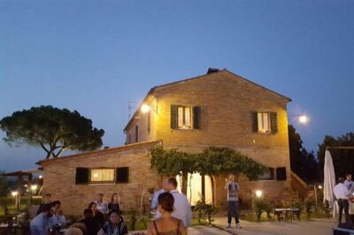 Romantic Vespa Tour and Wine Tasting - Andrea and the private guide format