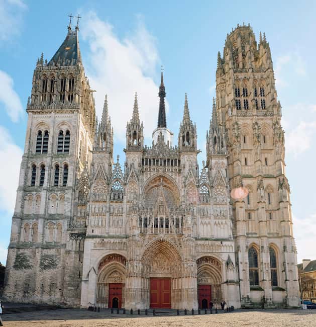 Rouen: Audio Guided City Tour - Gros-Horloge: why it has only one dial