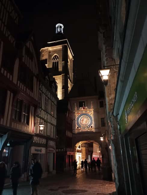 Rouen: Discover Rouen with a licenced tour guide - Cathedral to the Clock: le gros horloge and the Old Market Square
