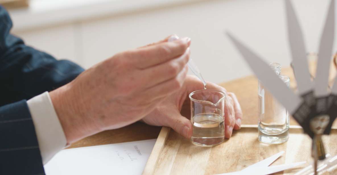 Rouen-Normandy : Creation Perfume Workshop 30ml - Timing, language, and meeting details