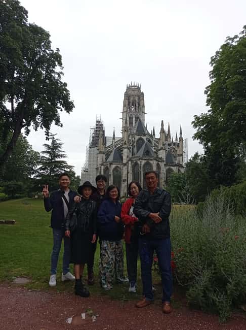 Rouen: Private Walking Tour with a Local - The walk itself: photo stops, guided sightseeing, and route that changes with you