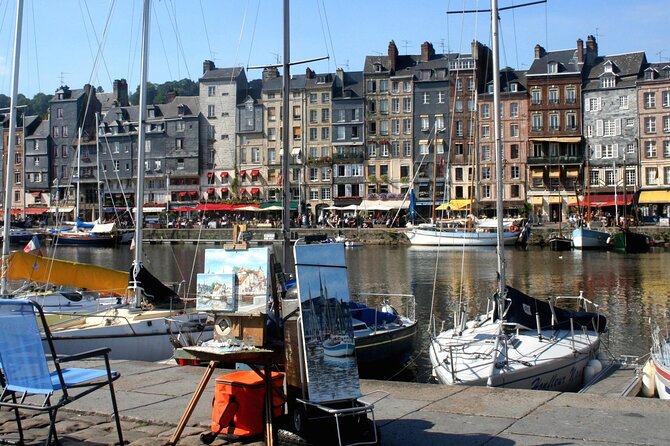 Round-trip shuttle transfer between Le Havre and Honfleur - Returning to the ship from the bus station