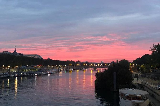 Running in Paris at dawn & see 10 secrets - Starting near the Pompidou Center