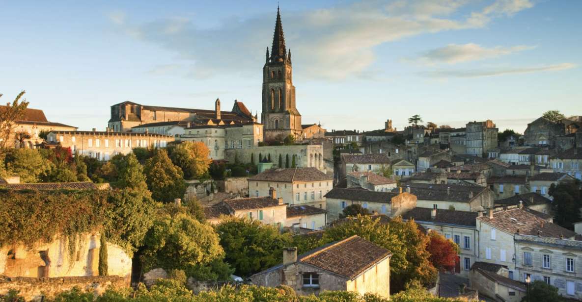 Saint-Émilion: Private Walking Tour & Magnificent Views - The ramparts provide the clearest views