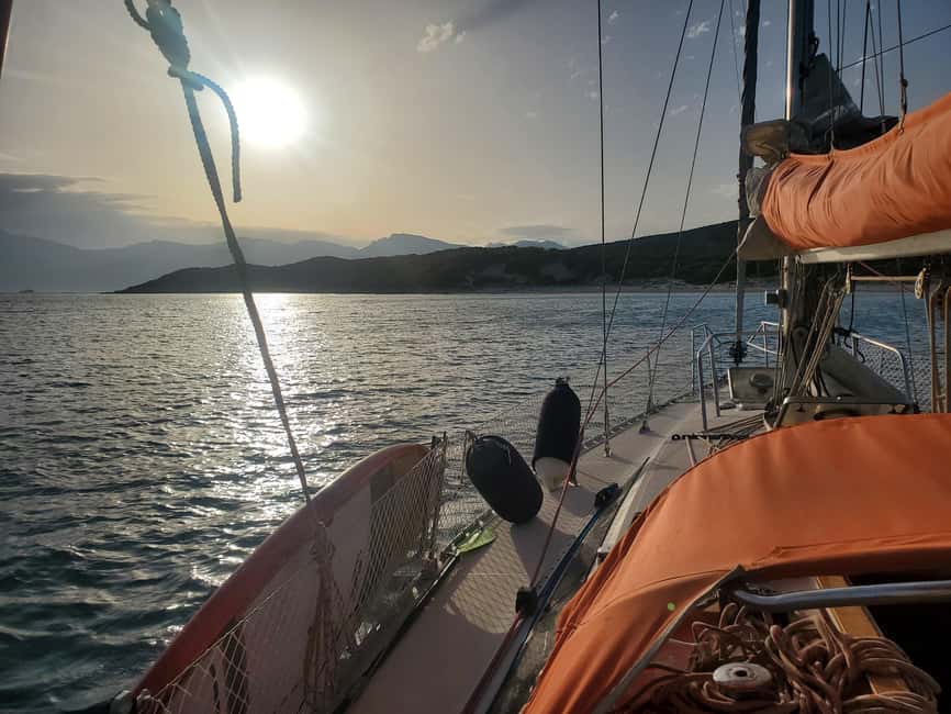 Saint-Florent: sailing excursions with Sailingmaures - Sunset sailing for a shorter, quieter outing