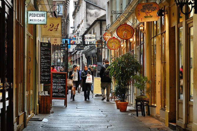 Saint-Germain The Original Chocolate Tasting Tour with Pastries and Macaron - The Saint-Germain setting: why the neighborhood walk is part of the value