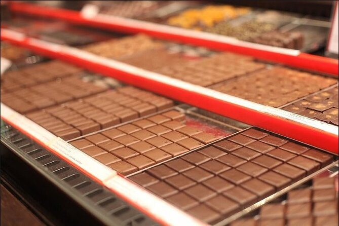 Saint-Germain The Original Chocolate Tasting Tour with Pastries and Macaron - Your 3-hour game plan: how the walk and tastings tend to flow