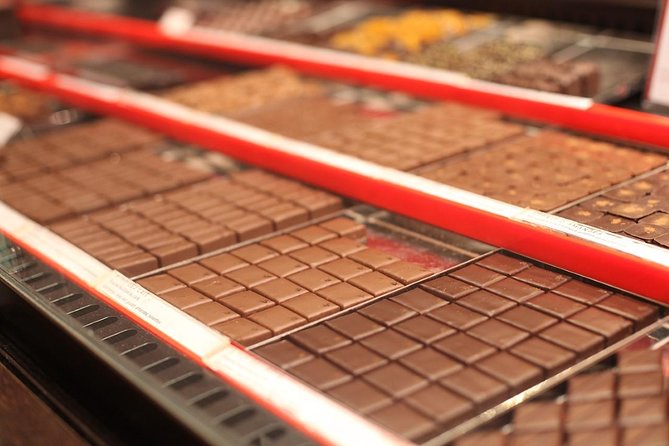 Saint Germain The Private Food Tasting Tour with a French Gastronomy Expert - Chocolate, pastries, and a sweeter route