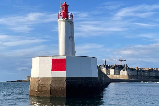 Saint-Malo: 1h30 guided boat trip (Commented FR & EN) - Who this boat trip suits best