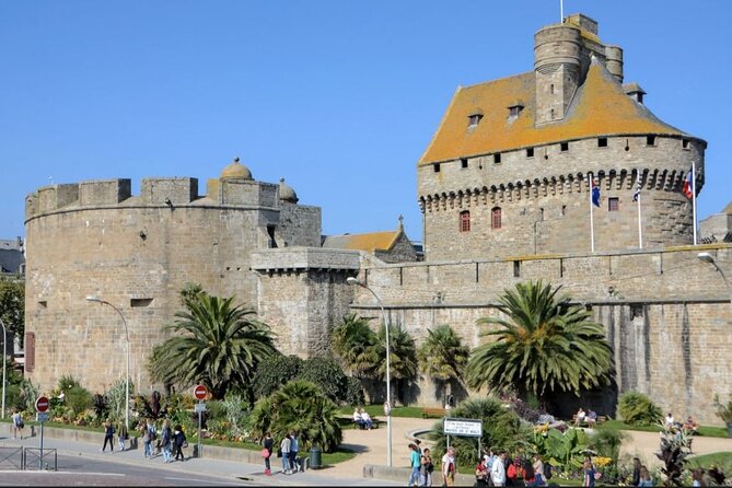 Saint-Malo: 2-Hour Private Walking Tour & Commentary - Starting at 5 Pl. Guy la Chambre