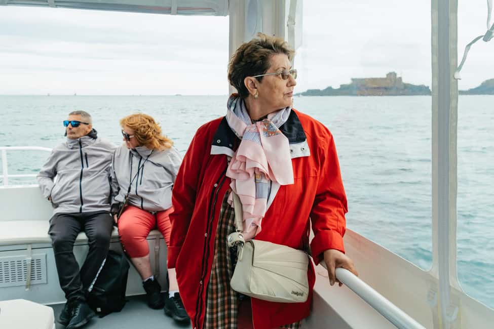 Saint-Malo: Guided Boat Tour with Local Captain - What you’ll see: Emerald Coast views that make sense of the defenses