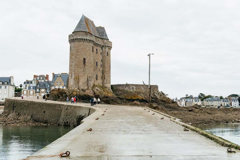Saint-Malo: Guided Boat Tour with Local Captain - Choosing 1 hour vs 1.5 hours (and what you actually gain)