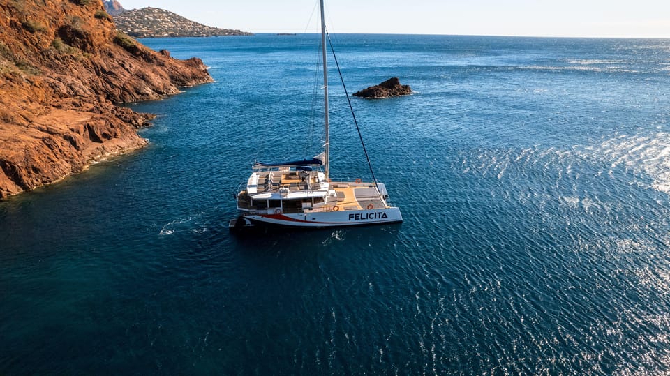 Saint-Raphaël : Sunset & Dinner Cruise to the Golden Island - Who this cruise suits best (and who should think twice)