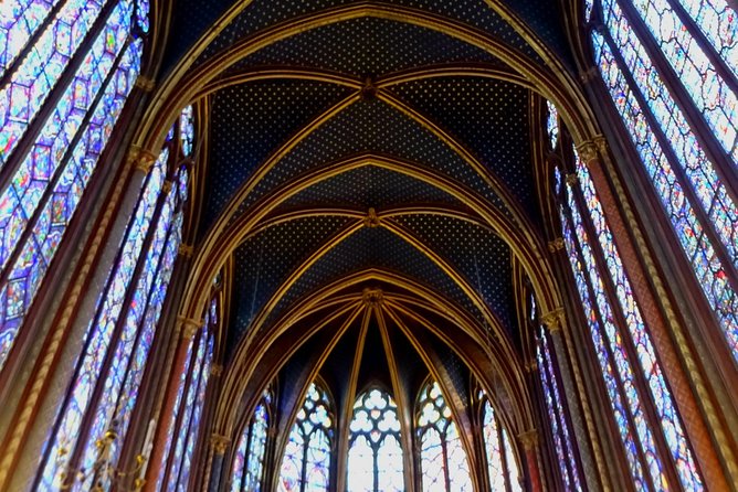 Sainte Chapelle 1h Guided Tour with entrance ticket - Eng / Esp - Small Group Size: Why Max 10 Matters Here