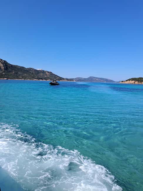 Santa-Giulia: Half-day trip to the Lavezzi Islands - Boarding at Santa Giulia Pier: where the day starts