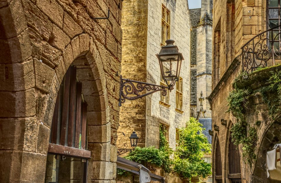 Sarlat Gourmet Tour & Market Visit with Tastings - Lantern of the Dead and the Church Stops: Seeing Sarlat’s Personality