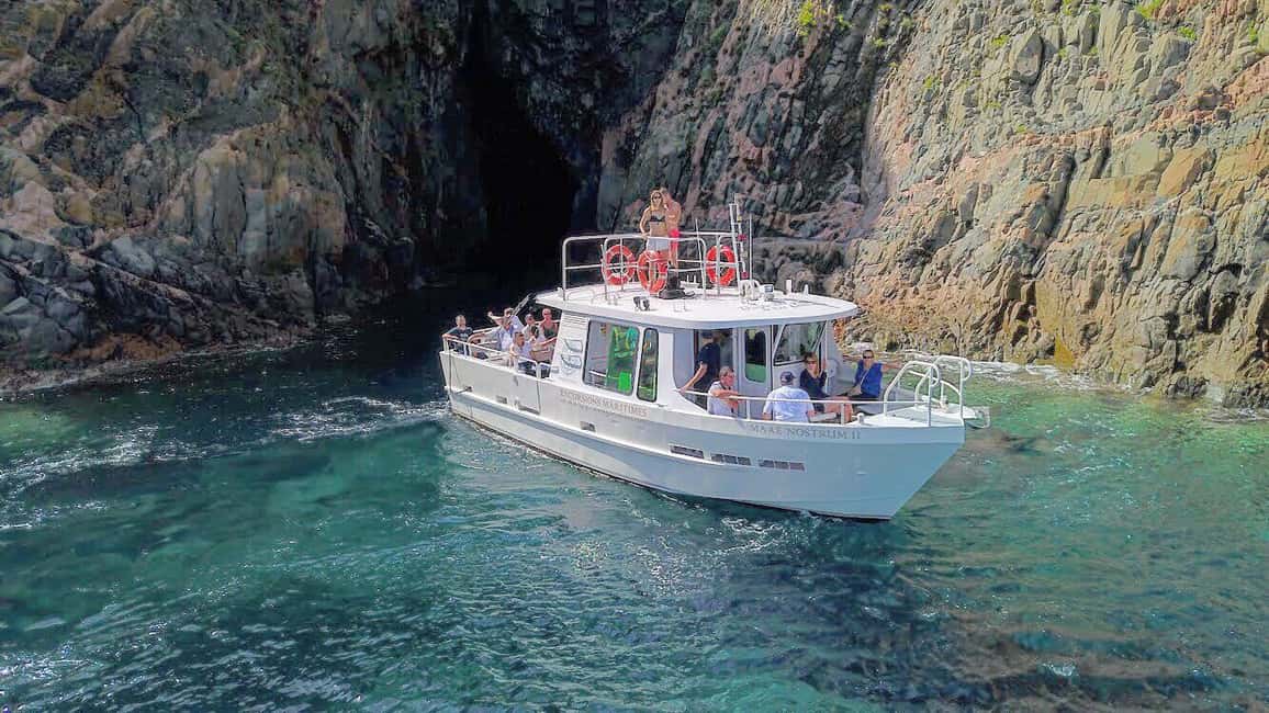 Scandola: Visit the Nature Reserve from Porto (France) - Portu Corsu meeting point: boats, group size, and the guide