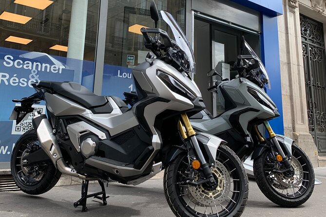 Scooter rental X-ADV Honda 2023 (A2 license) Paris - Why the Honda X-ADV changes a Paris rental