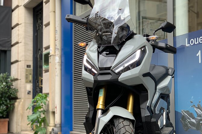 Scooter rental X-ADV Honda 2023 (A2 license) Paris - Picking up near Gare de Lyon