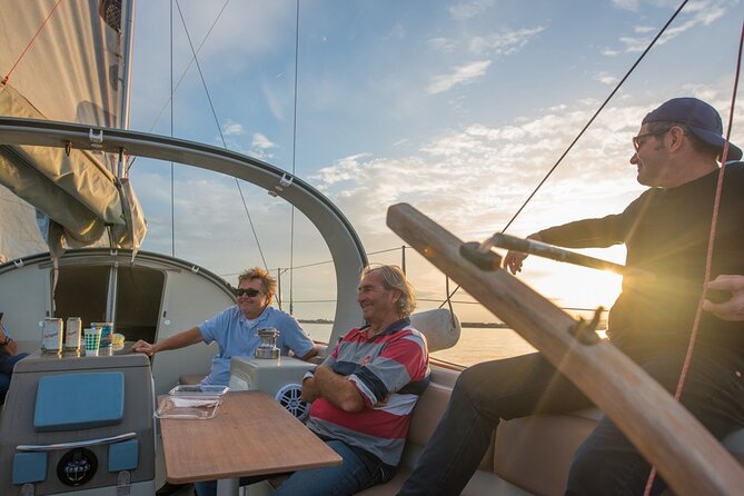 Sea trip in a fast and comfortable sailboat in Leucate: privatization 1/2d - Setting Sail From Leucate